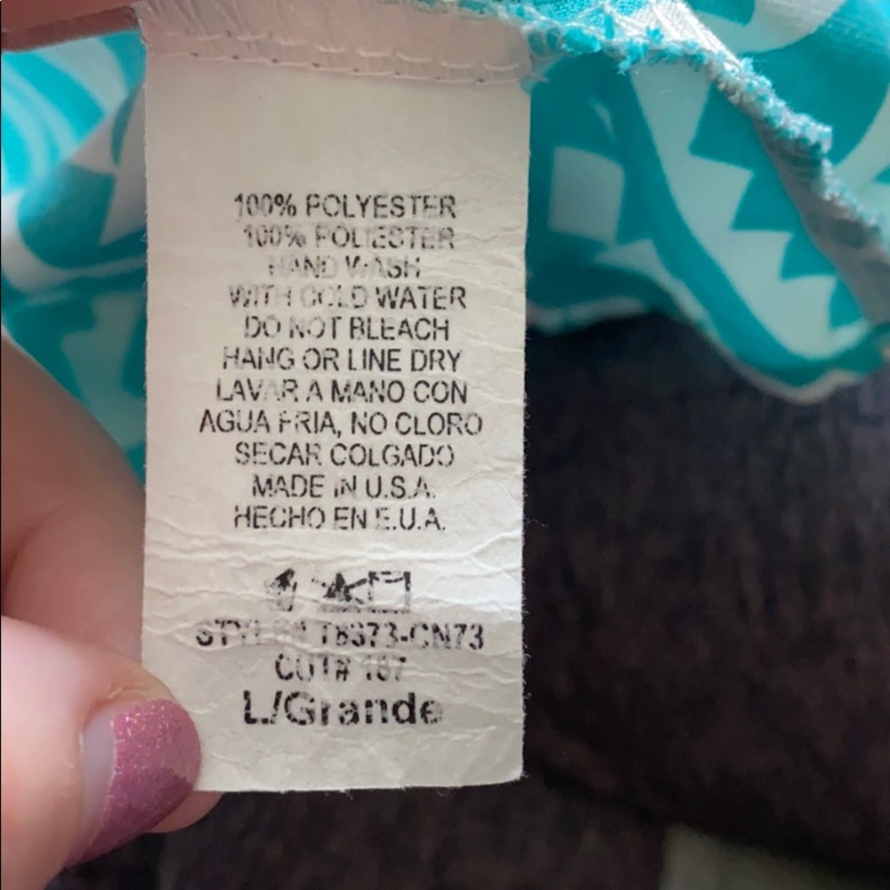 Boutique Blouse - Picture 6 of 7